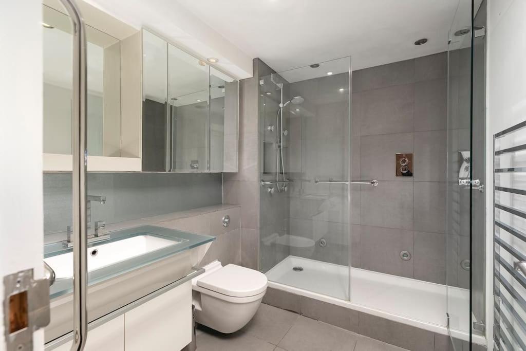 ' Luxury & Spacious 4 Bed 4 Bath Apartment ' London Exteriör bild