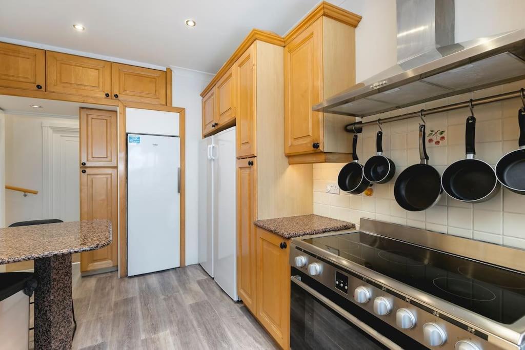 ' Luxury & Spacious 4 Bed 4 Bath Apartment ' London Exteriör bild